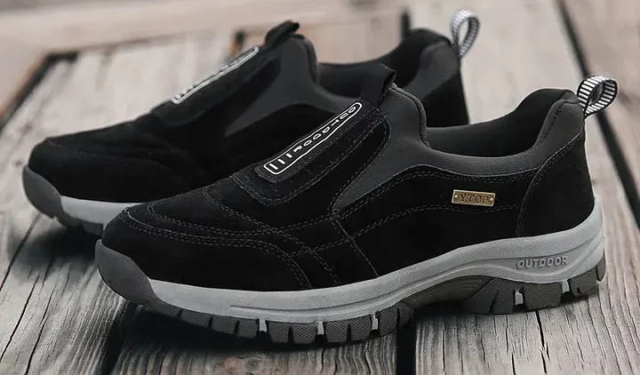 Unisex Outdoor Slip-On Sneakers